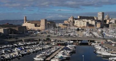  Saint-Jean Kalesi ve Saint Andre Kilisesi, Marsilya, Bouches-du-Rhone, Fransa.
