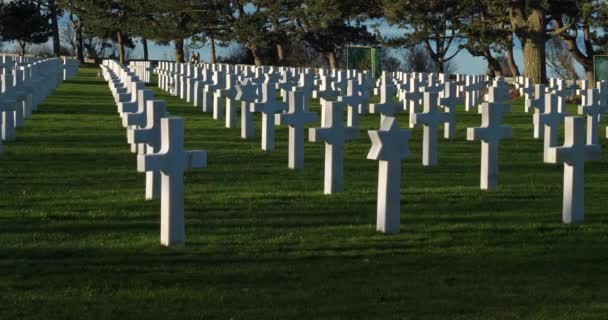 Американское Военное Кладбище Коллевиль Сюр Мер Манш Франция — стоковое видео