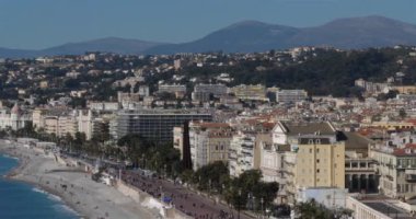 Güzel, Alpes Denizcilik Bölümü, Provence, Cote d Azur, Fransa. Gezinti güvertesi Anglais. Colline du Chateau 'dan Nice Panoraması