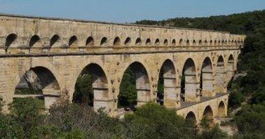 Roma Köprüsü Pont du Gard ve Gardon Nehri, Resmoulins, Gard, Occitanie, Fransa