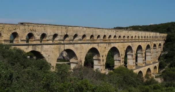 Roman Bridge Pont Gard Gardon River Resmoulins Gard Occitanie Franciaország — Stock videók