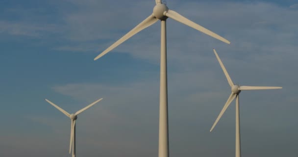 Windturbines Provence Frankrijk — Stockvideo