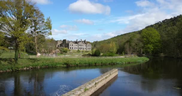 Abbey Notre Dame Bon Repos Bon Repos Sur Blavet Cotes — стокове відео