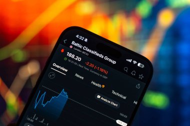 Baltık borsası logosu 12 Şubat 2026 'da Hindistan' ın Bangalore kentindeki bir akıllı telefonun ekranında sergilenmektedir.