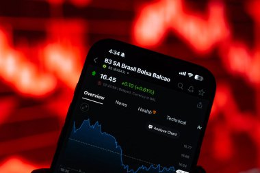 Brezilya borsa logosu 12 Şubat 2026 'da Hindistan' ın Bangalore kentindeki bir akıllı telefonun ekranında sergilenmektedir.