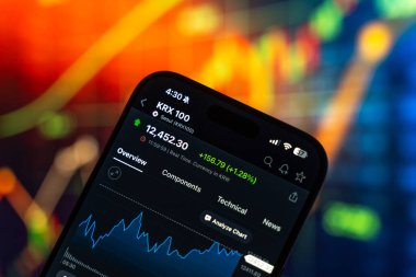 KRX veya Kore Borsası logosu 12 Şubat 2026 'da Hindistan' ın Bangalore kentindeki bir akıllı telefon ekranında görüntülenmektedir.