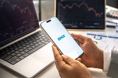 OMX logosu 12 Şubat 2026 'da Hindistan' ın Bangalore kentindeki bir akıllı telefon ekranında sergilenmektedir.