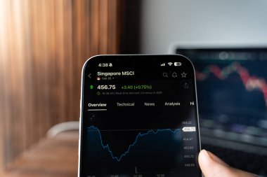 SGX Grubu veya Singapur Exchange Limited logosu, 12 Şubat 2026 tarihinde Hindistan 'ın Bangalore kentinde bir akıllı telefon ekranında görüntülenmektedir.