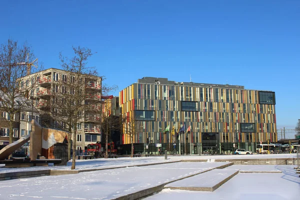 Aalst Belgium February 2021 겨울아 알스트의 회관과 눈으로 덮였다 플랜더스는 — 스톡 사진