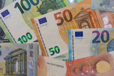 Kasım 2020. İzmir, Türkiye. Dolar Euro ve Türk Lirası fotoğrafları. Fotoğraf haber amaçlıdır.