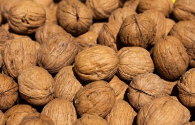 Doğal meyve ve ceviz fotoğrafları.