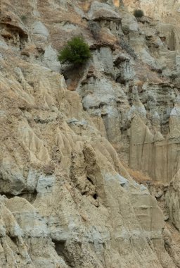 Jeolojik oluşumlar ve sönmüş volkanların fotoğrafları. manzara resimleri.