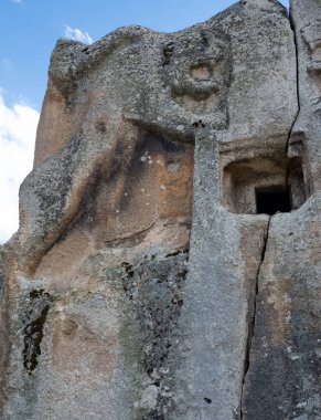17 Temmuz 2021 afyonkarahisar, Türkiye. Tarihi ve turistik alanlar, taş mezarları fotoğrafları. Fotoğraf haber amaçlıdır.
