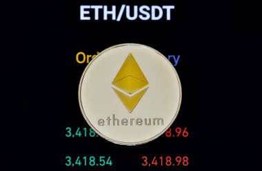 12 Eylül 2021. Hindi. çeşitli dijital para birimi fotoğrafları. Haber amaçlı bir fotoğraf.