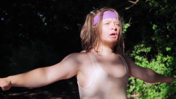 Playful Fat Man Long Hair Tight Shirt Engaged Fitness Weight — Stock Video