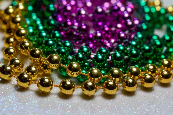 Full Frame Defocused Macro Abstract Texture View Mardi Gras Bead — Stock Photo, Image