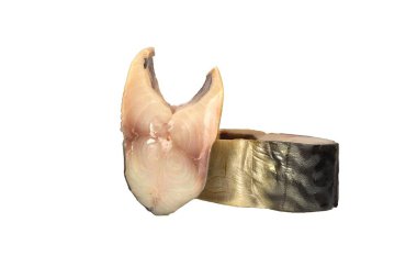 Beyaz arka planda izole edilmiş kavrulmuş fıstık. - Yakın çekim. Beyaz arkaplanda izole edilmiş yer fıstıkları