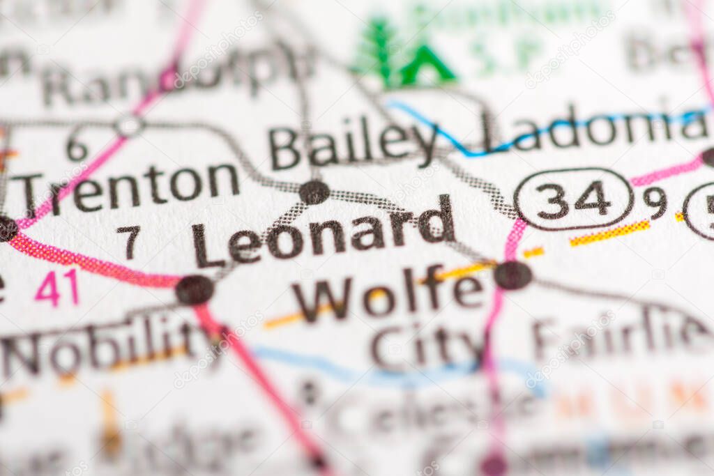 Leonard. Texas. USA on the map