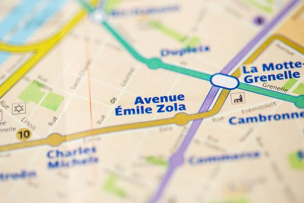 艾米尔佐拉大道车站第10行巴黎 地图上的法国 — 图库照片