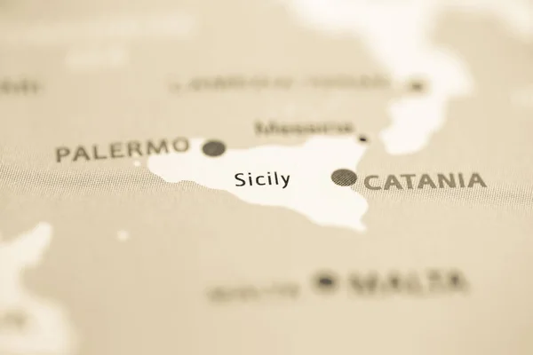 시칠리아 지도에 나오는 이탈리아 — 스톡 사진