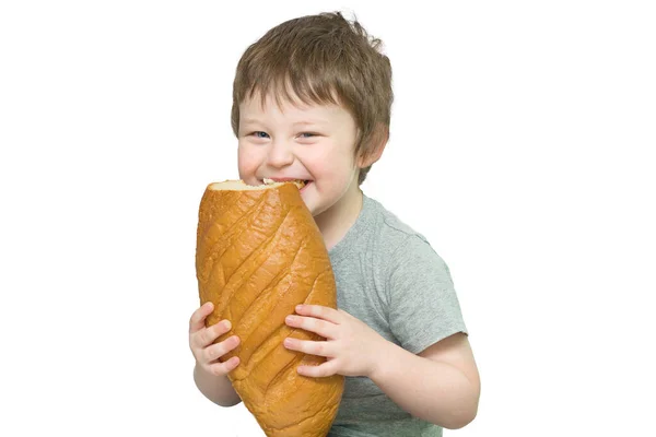 Gelukkig Lachend Kind Met Een Groot Brood Zijn Handen Het — Stockfoto