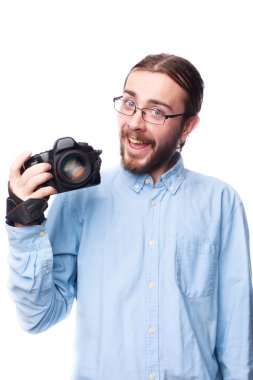 sakallı adam kamera ile fotoğraf çekimi