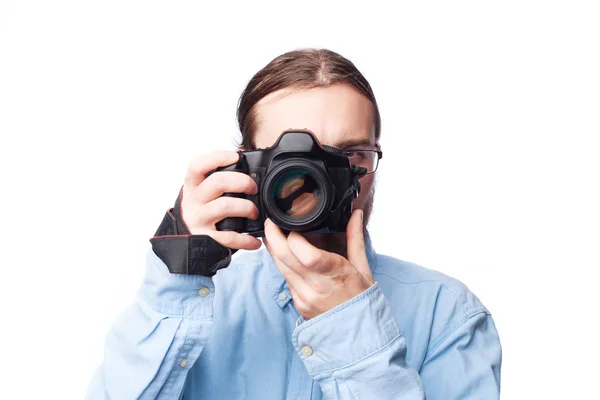 Bebaarde man nemen van foto met camera — Stockfoto