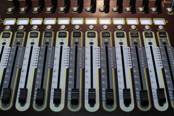 Faixas do controlador de áudio — Fotografia de Stock