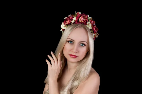 Beautiful nude woman in flower crown — Stock Photo, Image