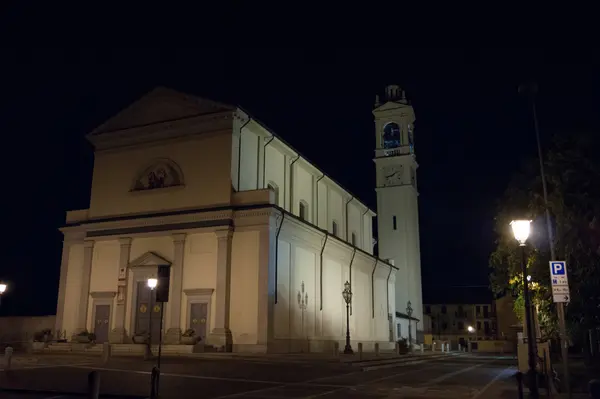 Chiesa cattolica in italia chiesa — Foto Stock