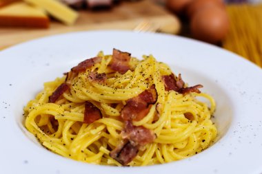 alla carbonara makarnası
