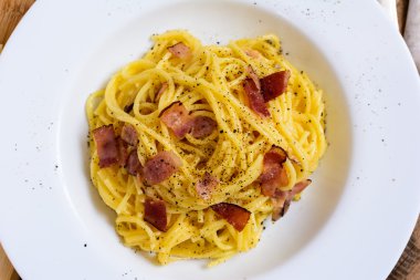 Spagetti alle carbonara