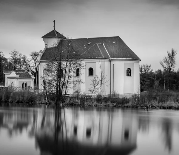 Czeskiego kościoła świętego Petr od Alkantara — Zdjęcie stockowe