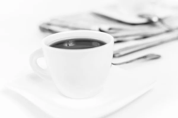 Zeitung und Kaffee — Stockfoto