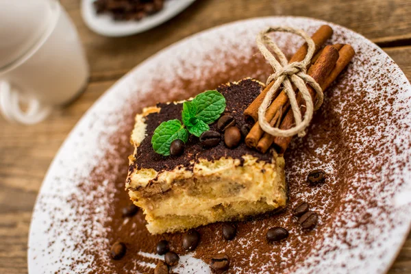 Italian dessert tiramisu — Stock Photo, Image