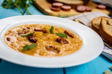 Geleneksel Çek lahana çorbası