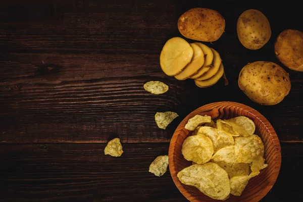 Salzige Kartoffelchips — Stockfoto