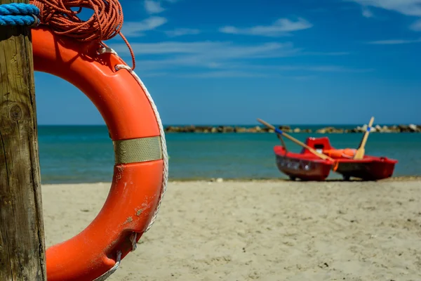 Orange rescue livboj — Stockfoto