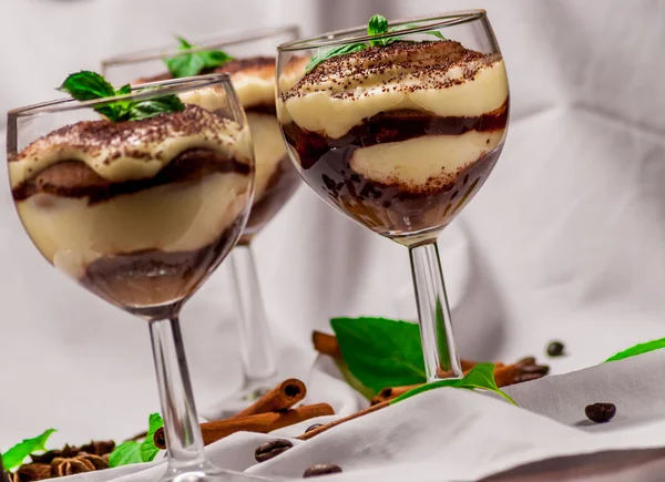 Deser tiramisu — Zdjęcie stockowe