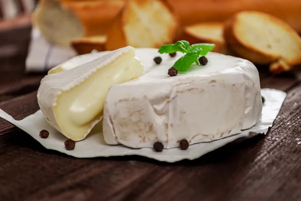 Formaggio Camembert — Foto Stock