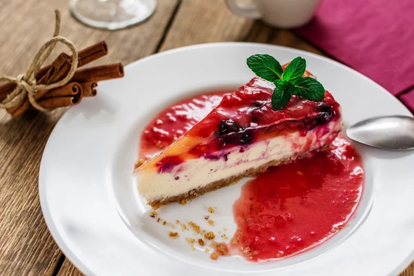 Yaban mersini cheescake