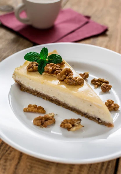 Walnuts cheescake — Stock Photo, Image