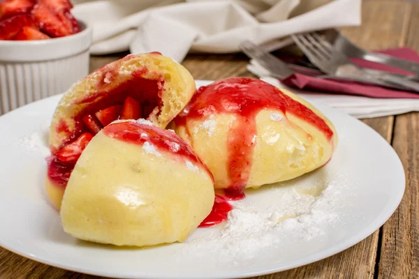 Strawberry dumpling — Stock Photo, Image