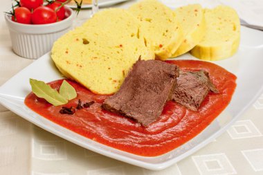 Çek domates soslu köfte