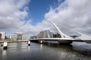 Samuel Beckett bridge Dublin, İrlanda