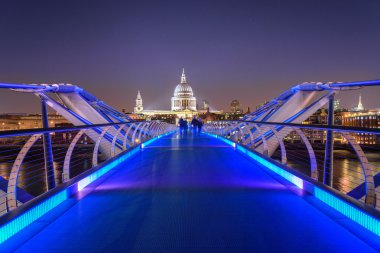 Millennium Köprüsü, Londra, İngiltere