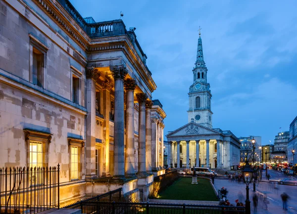Национальная галерея Трафальгарская площадь, Лондон - Великобритания — стоковое фото