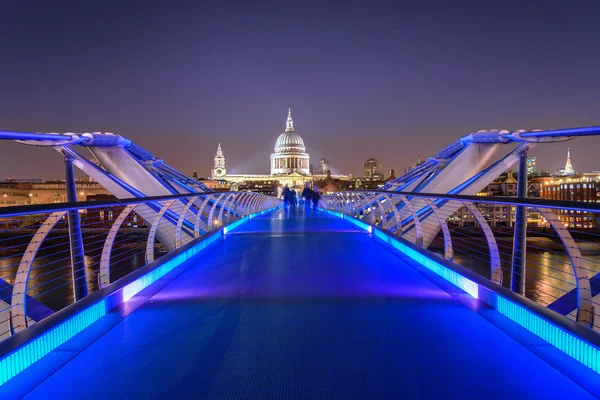 Millennium Bridge, Londyn, Wielka Brytania — Zdjęcie stockowe