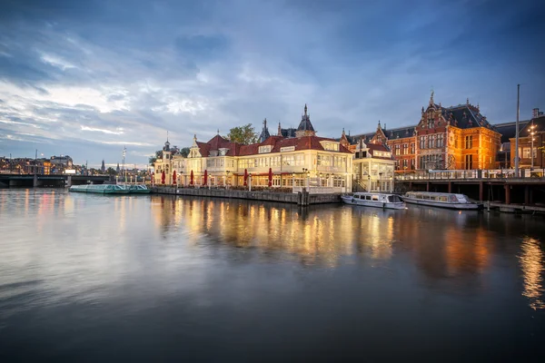 Errichtung eines Informationszentrums in Amsterdam, Niederlande — Stockfoto