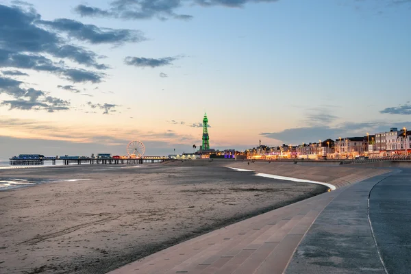 Blackpool tower sahilde — Stok fotoğraf